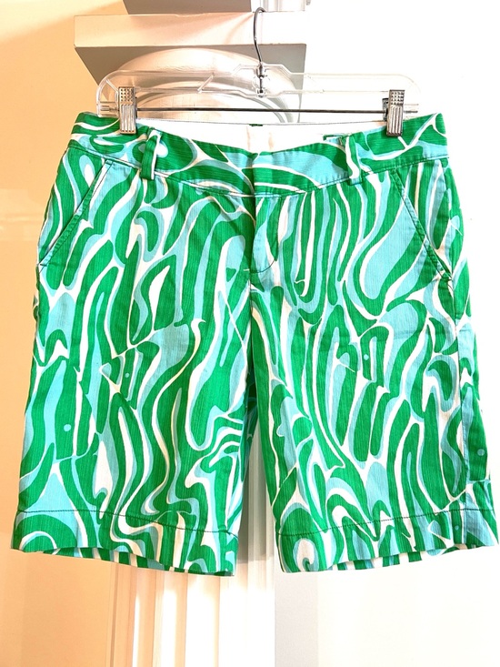 Lilly Pulitzer Pants - Lilly Pulitzer 10” The Chipper Bermuda Shorts Resort White Finders Keepers Sz 6